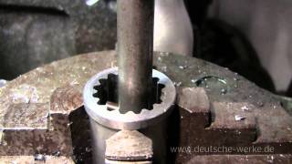 Innenverzahnung quot do it yourself quot an der Bohrmaschine Internal Teeth Hobbing by Hand [upl. by Cherilyn]