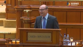 Băsescu către reprezentanţii Puterii Puneţi un guvern cu care să nu ne fie ruşine în UE [upl. by Arhat]