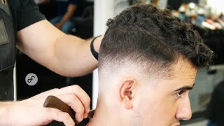 Como desvanecer cabello Rizado  TUTORIAL DE BARBERIA [upl. by Hailat]