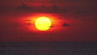 Sunset at ULUWATU Beach BALI 17OCT2024 4K Timelaps [upl. by Sorenson883]