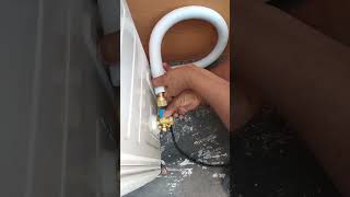 INSTALACIÓN DE MINI SPLIT EN 1 MINUTO 🧐🤯aireacondicionado MiguelVillegas Veracruz bricolage [upl. by Brogle]