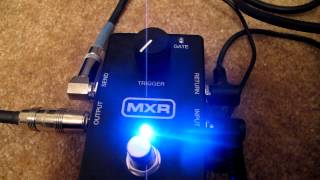 Boss NS2 vs MXR Noise Clamp  NOISE GATE SHOWDOWN [upl. by Notsae996]