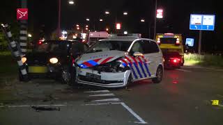 Politieauto zwaar beschadigd in Almere [upl. by Eimmot]