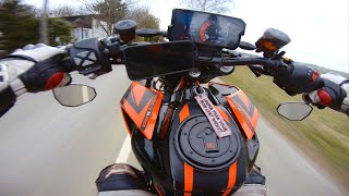 AWESOME SOUND  KTM Duke 390  Quickshifter [upl. by Dviad]