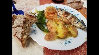 Sardinhas na Brasa com Pimentos e Batatas no Forno [upl. by Nickelsen257]