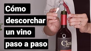 Cómo abrir una botella de vino  Descorchar una botella de vino paso a paso [upl. by Tema755]