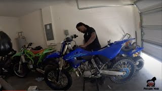 2024 YZ 250  How to Jet a 2 Stroke  How to Change a Spark Plug  Broke Main Jet Inside Carburetor [upl. by Hnoj]