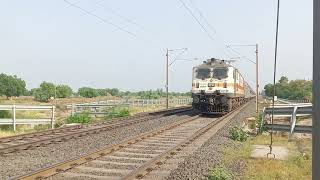 22738 Hisar Secunderabad Sf Express 👀 honking [upl. by Ennayar]