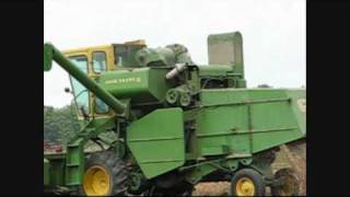 John Deere 55 Combine in action harvesting oats combining oats Pick up reel [upl. by Aynam]