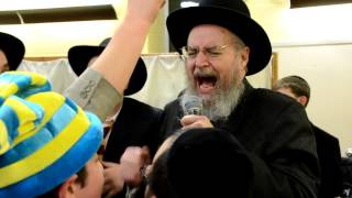 Purim 2013 Ner Israel Video reb Sheftel Sings Modzitzer Shoshanas Yaakov [upl. by Namolos731]