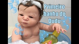 BEBÊ REBORN BANHO DE BALDE🤣😂 [upl. by Hsenid]