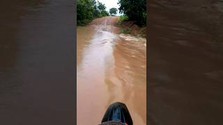 EnchenteChuvaAlagamneto Choveu que agua passou por cima da destrada [upl. by Pros]