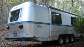 1988 Avion 34V Aluminum Travel Trailer [upl. by Sokcin965]