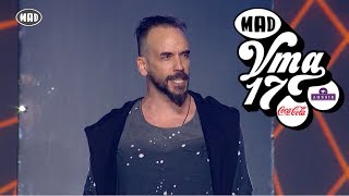 Πάνος Μουζουράκης  Φωτόσπαθο VMA Edit  Mad VMA 2017 by CocaCola amp Aussie [upl. by Ofelia]