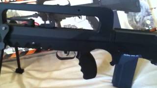 Review FR  FAMAS F1 Cybergun version 2012 [upl. by Martelle]