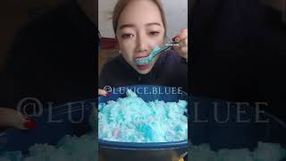 Blue ice eating bites only iceeatingshow viralshorts bigbitesice blueice [upl. by Neraa]