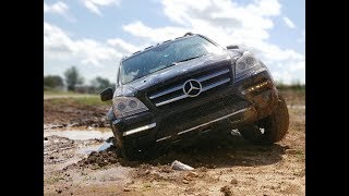 Testing 4Matic offroad on 2012 GL450 [upl. by Mackey]