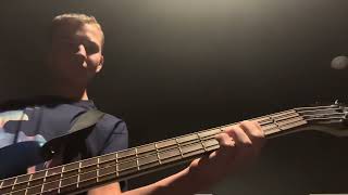 Halo by Beyoncé on bass guitar [upl. by Brocky]