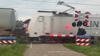 Spoorwegovergang Zenderen  Dutch railroad crossing [upl. by Johannessen]