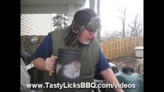 HOW TO GET YOUR FROZEN BIG GREEN EGG OPEN Without trashing your gasket or blowing your mind [upl. by Llewop488]