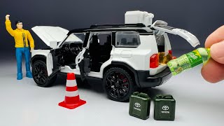 Most Realistic Toyota Land Cruiser LC250 2025 Diecast Model Car Unboxing [upl. by Htenaj]