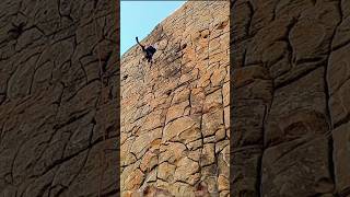 Caída escalando quotMosaicoquot en Tarifa 6b [upl. by Dlaner617]