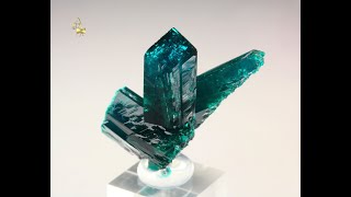 21195  DIOPTASE Mindouli Congo  Brazzaville [upl. by Atikram]