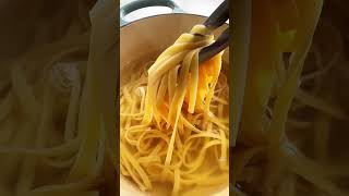 Quick and Easy Chicken Alfredo pasta\spagheti🍝  Flavour of life [upl. by Anirrehs]