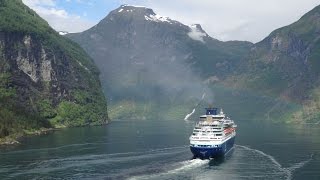 Pullmantur Monarch leaving Geirangerfjord meets Costa Favolosa  20160627 [upl. by Hera956]