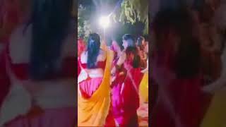 Ramti aave madi ramti aavegujju💯gujarati💃navratrigarbatrendingshortfeedshortsytshorts yt [upl. by Ydnahs40]