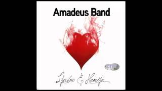 Amadeus Band  Overen  Audio 2009 HD [upl. by Muir335]