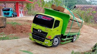 HAMPIR TERGULING TRUK HINO 50O RC TRUCK RC HINO 50O [upl. by Falcone553]