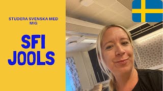 SFI dialoger Prata svenska Tema KLÄDER Kurs a b [upl. by Llevol]