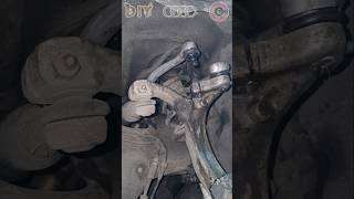 DIY hinterer Querlenker in den Achsschenkel rein Audi A6 C6 DIY mechanic automobile mechaniker [upl. by Yelekreb498]