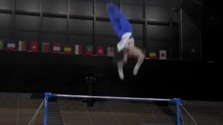 Tokyo 2020 Olimpiadi caduta alla sbarra di Kohei Uchimura  Kohei Uchimura falls off high bar [upl. by Konstantine902]