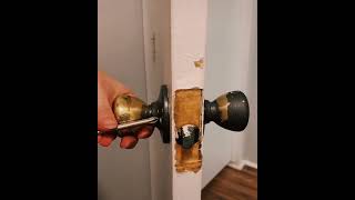 How to replace door knobs by yourself [upl. by Fiden]