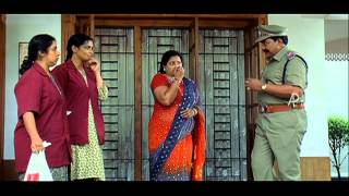 Pen Pattanam Malayalam Movie  Revathi and Gang Gets Back their Money  Swetha Menon [upl. by Batruk241]