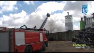 Incendio en planta de reciclaje de papel 08062013 [upl. by Deana]