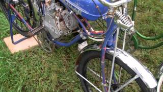 RARE ANTIQUE 1946 WHIZZER MOTORBIKE [upl. by Airbmak86]