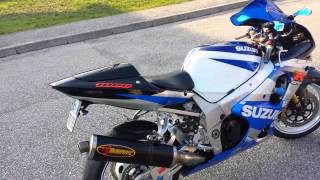 Gsxr 1000 k2 full Akrapovic [upl. by Vanhomrigh230]