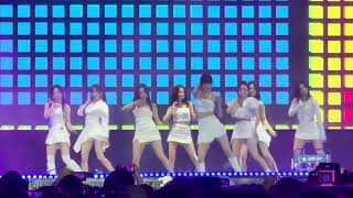 fromis9  Feel Good  KWAVE Music Festival 2024 240511 [upl. by Emia]