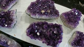 Walking the Gem Show in Tucson Arizona amethyst crystals geodes crystalhealing [upl. by Aitsirhc]