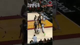 Le GAME WINNER de DOMANTAS SABONIS à 001 SEC  Miami Heat v Sacramento Kings  Highlights [upl. by Aylad690]