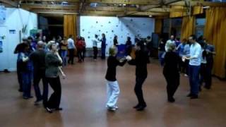 SALSA Dance  Rueda cours débutant beginner level [upl. by Ruthie]