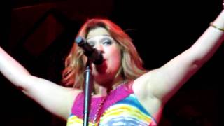 Kelly Clarkson quotWhyyawannabringmedownquot LIVE [upl. by Anidem]