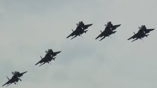 圧巻編隊ローリング F15イーグル5機によるフライバイ 小松基地航空祭 [upl. by Tiffanle]