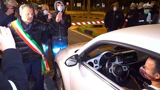 Arriva traghetto dalla Calabria e il Sindaco di Messina va in porto a interrogare gli automobilisti [upl. by Elohcin345]