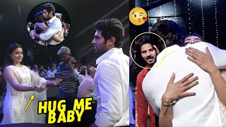 Vijay Deverakonda hugs Rashmika Mandanna  Sita Ramam Swaralu Event  Liger Movie  Filmylooks [upl. by Nhguaval]