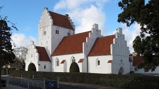 Lundtofte kirke ringer til gudstjeneste [upl. by Nnylsaj]