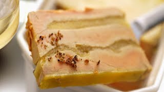 Recette  Terrine de foie gras aux pommes [upl. by Ainnat616]